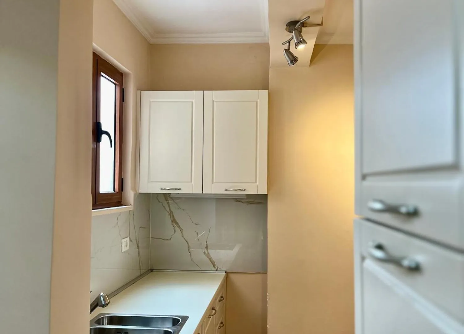 Skanderbeg Square Apartment 02 Τίρανα